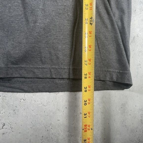 2017 NBA Finals Cleveland Cavaliers Majestic Mens Shirt LeBron James Size L - Picture 4 of 5